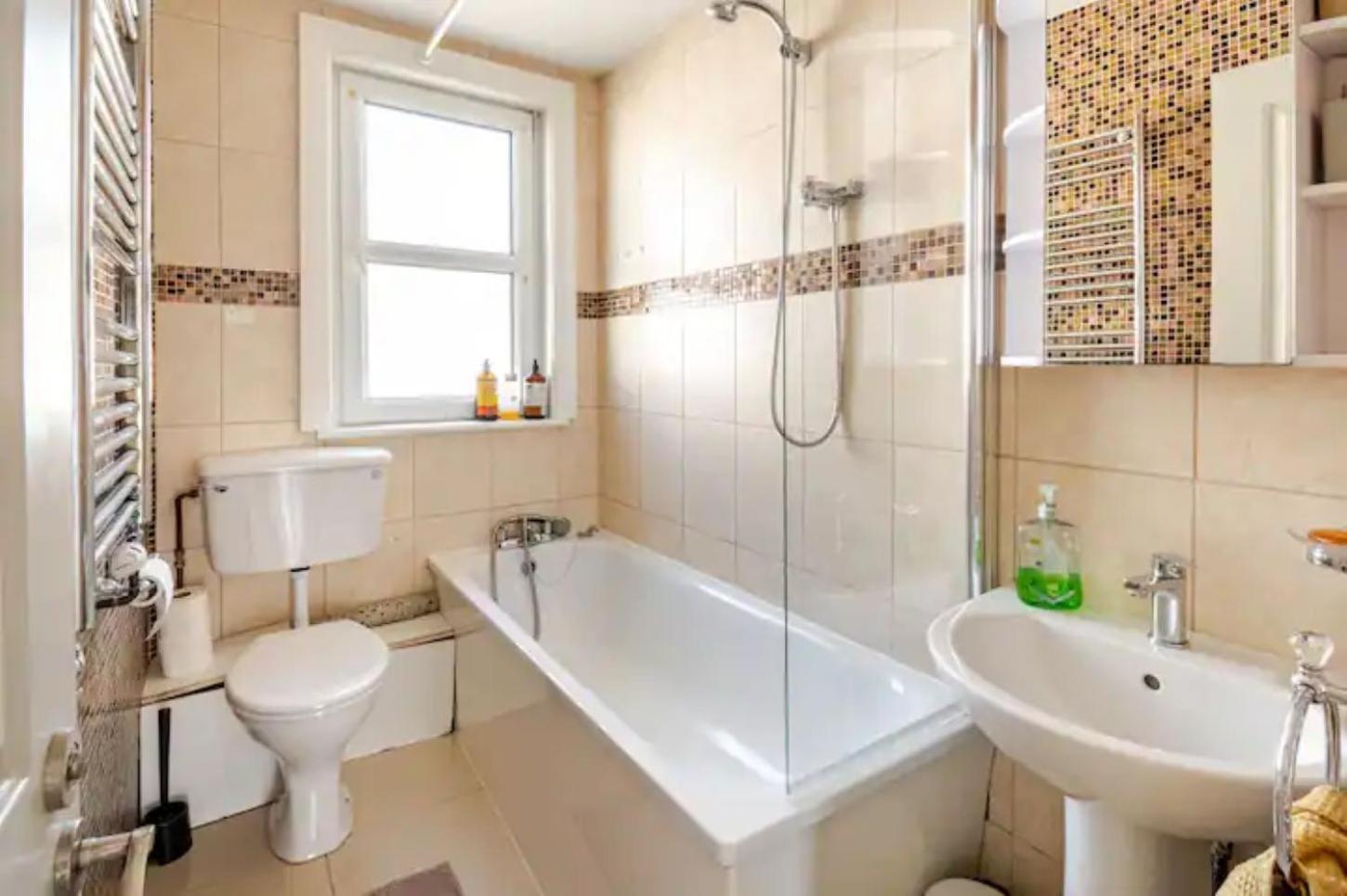 Castle View 2 Bedroom Apartment In Town Centre 헤이스팅스 외부 사진