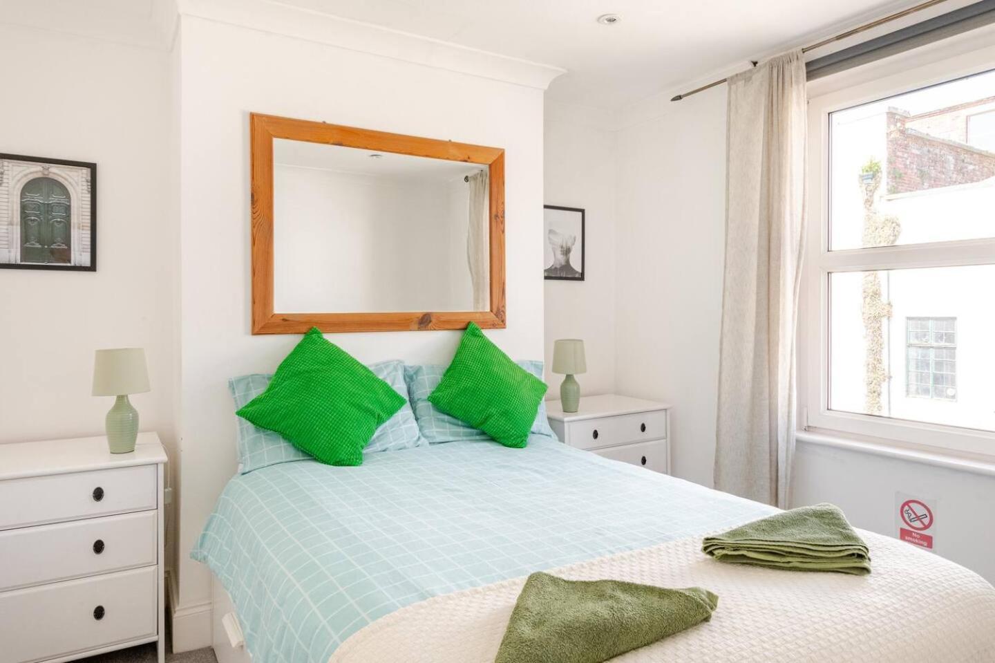 Castle View 2 Bedroom Apartment In Town Centre 헤이스팅스 외부 사진